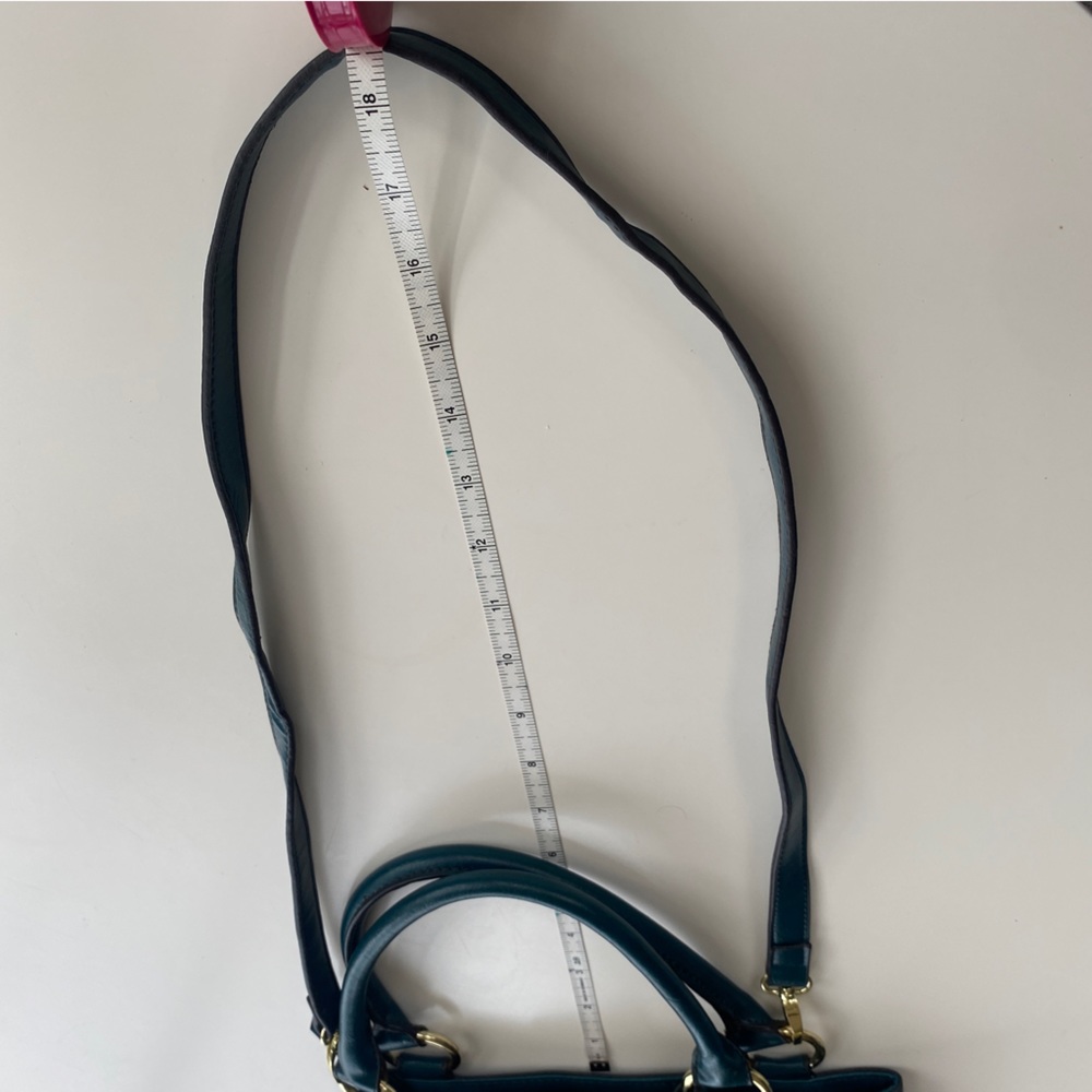 Relic Shoulder Bag - Picture 13 of 15